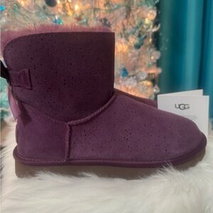 NIB Ugg Mini Bailey Bow Metallic Spots W/Size 7 Port Wine/Burgundy (PNR)
